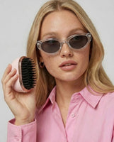 Wireless heated Straightening Comb